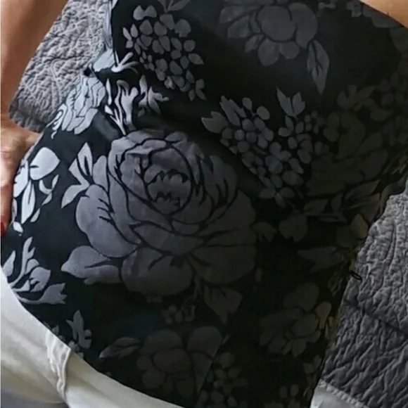 White House Black Market Sexy Black & Gray Floral Corset Bustier - Picture 6 of 8